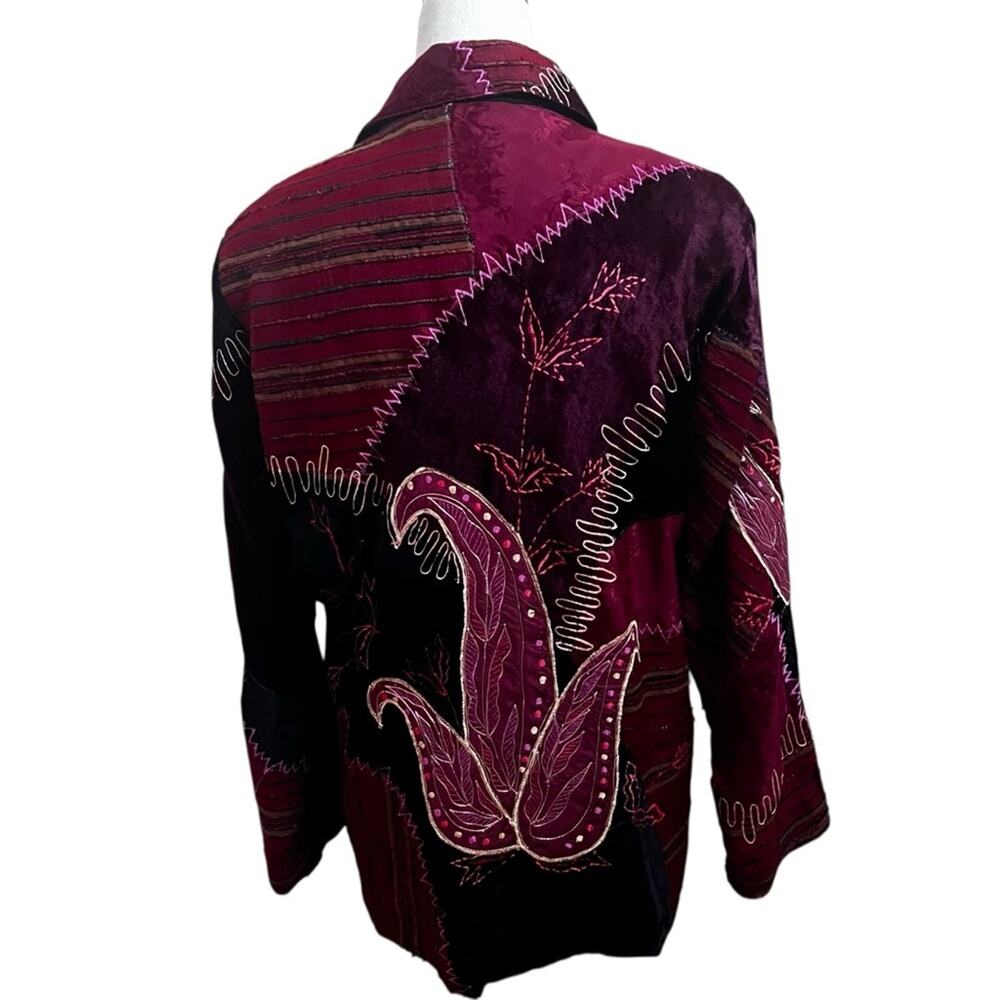 Draper’s & Damon’s Velvet Patchwork Embroidered O… - image 3